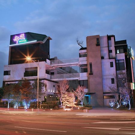 Doule Motel Taichung Eksteriør bilde