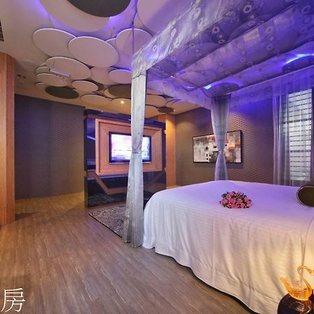 Doule Motel Taichung Eksteriør bilde