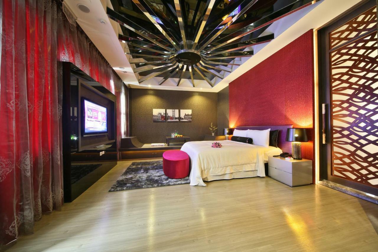 Doule Motel Taichung Eksteriør bilde