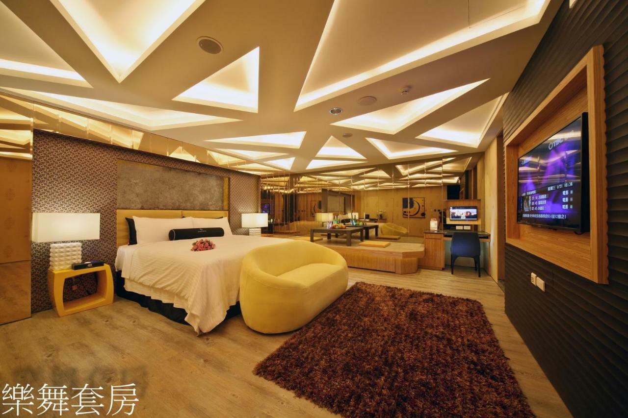 Doule Motel Taichung Eksteriør bilde