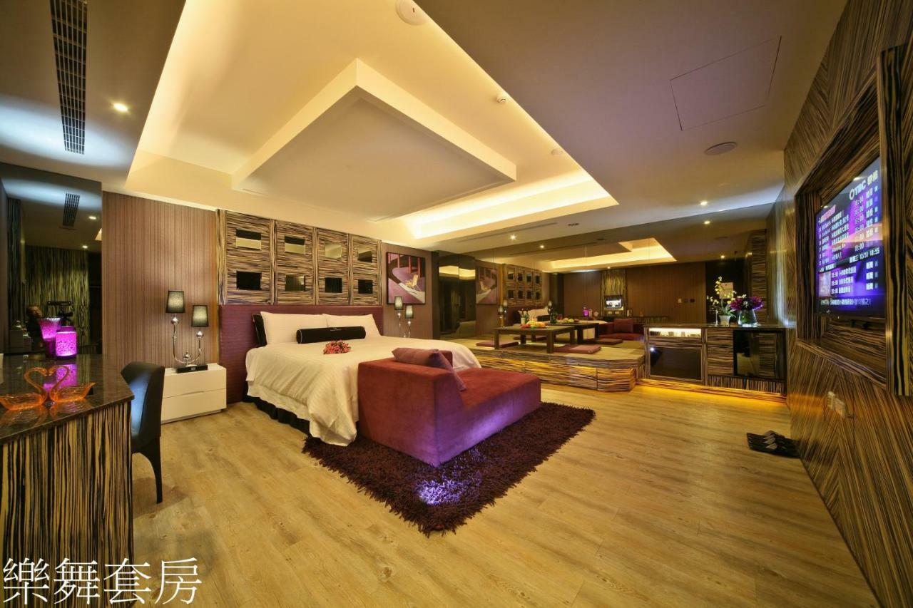 Doule Motel Taichung Eksteriør bilde