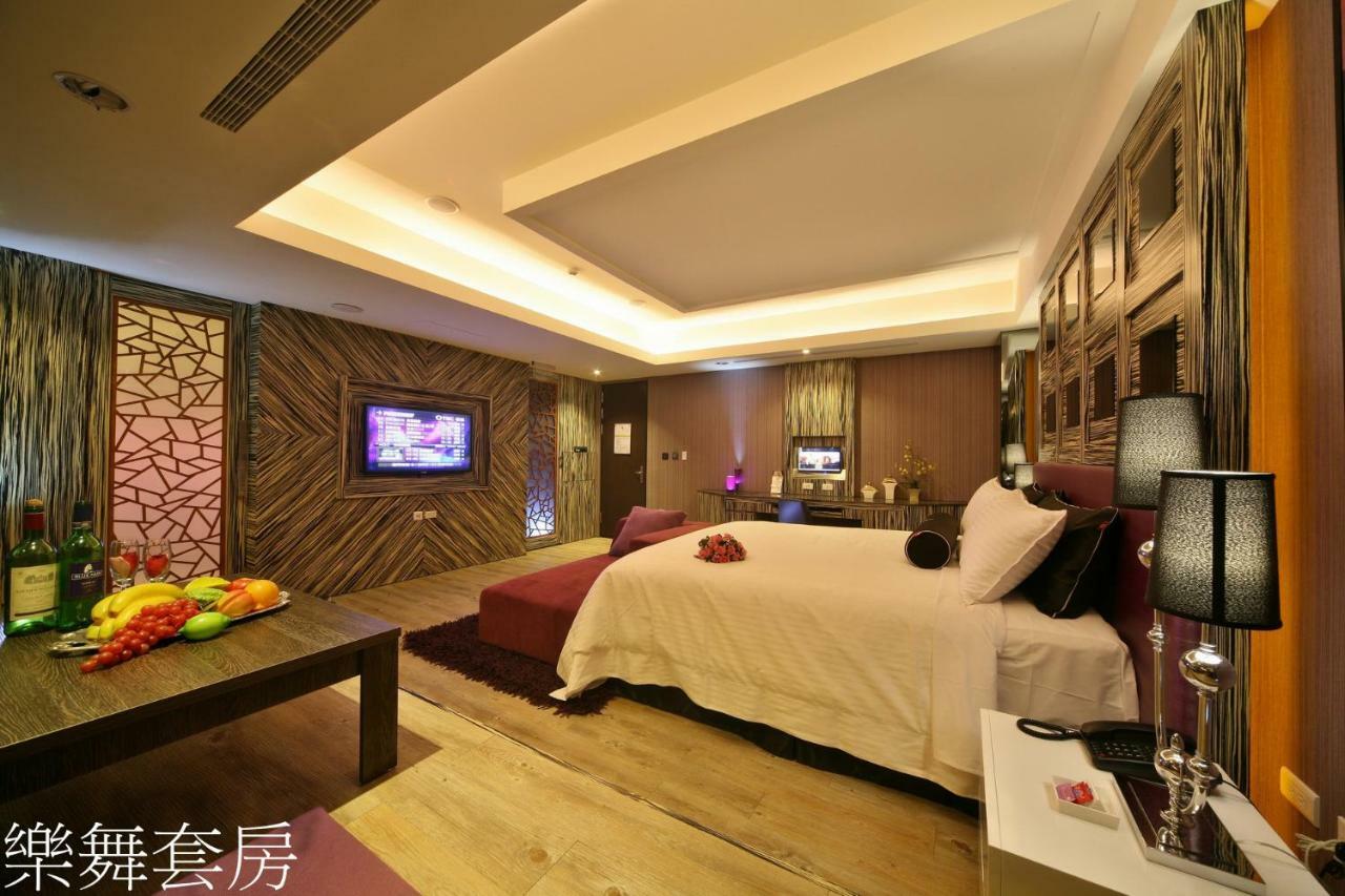 Doule Motel Taichung Eksteriør bilde