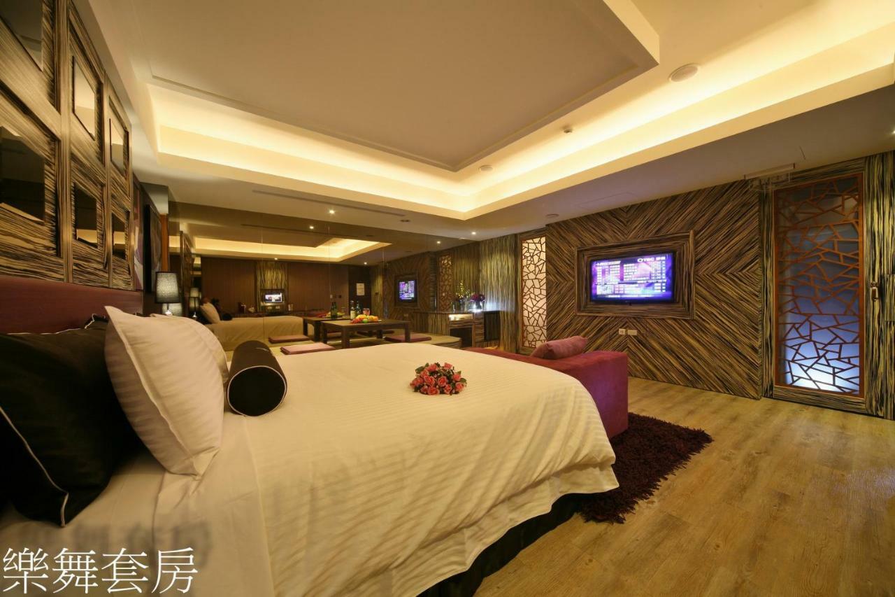 Doule Motel Taichung Eksteriør bilde
