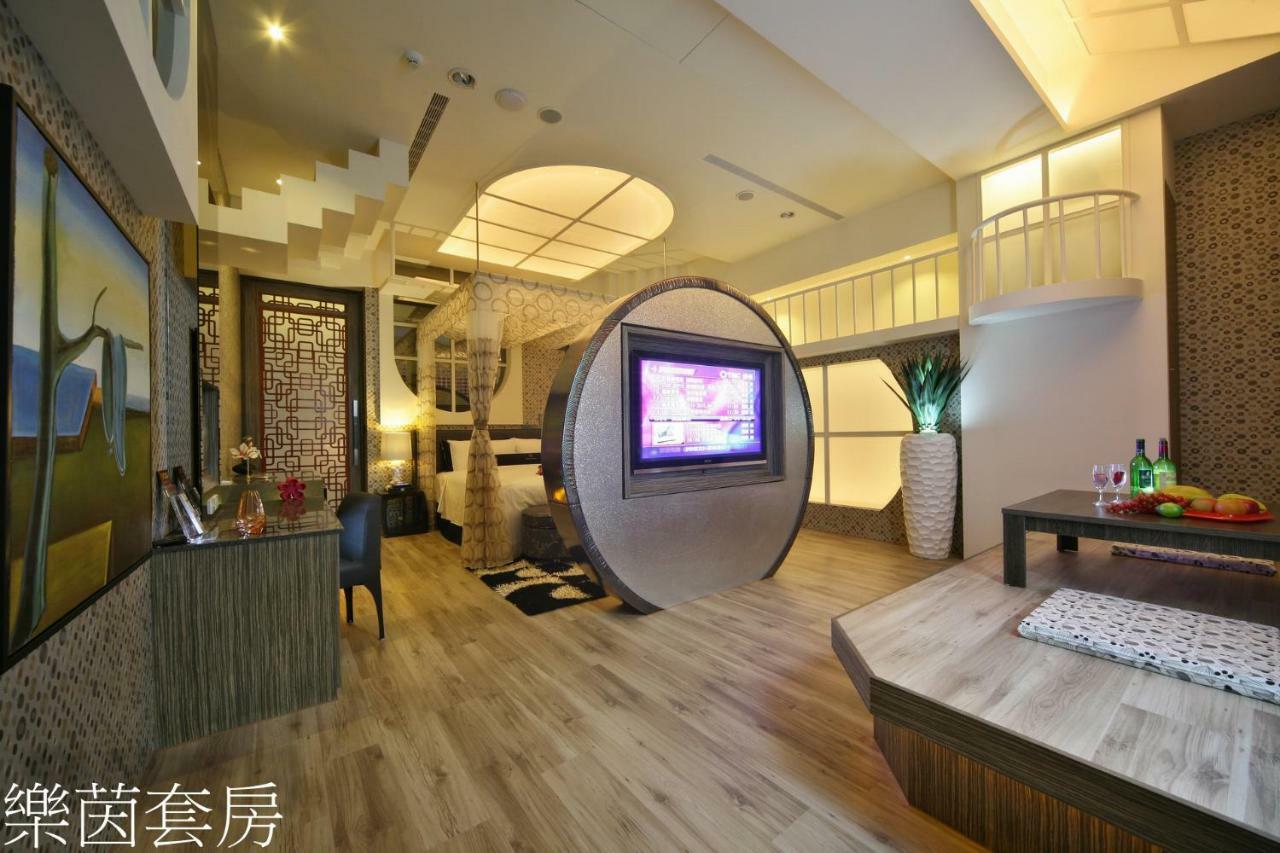 Doule Motel Taichung Eksteriør bilde