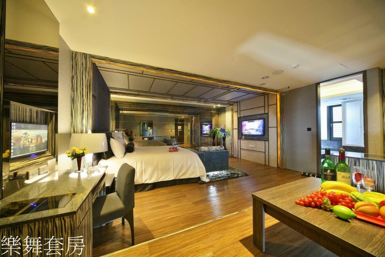 Doule Motel Taichung Eksteriør bilde
